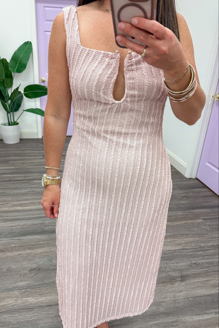 blush pink wired keyhole opening detail sleeveless textured knit midi dress