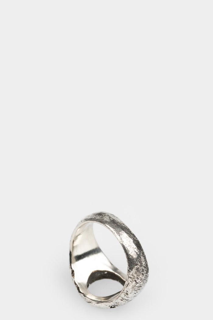 Enris Mars | Black diamonds crater ring