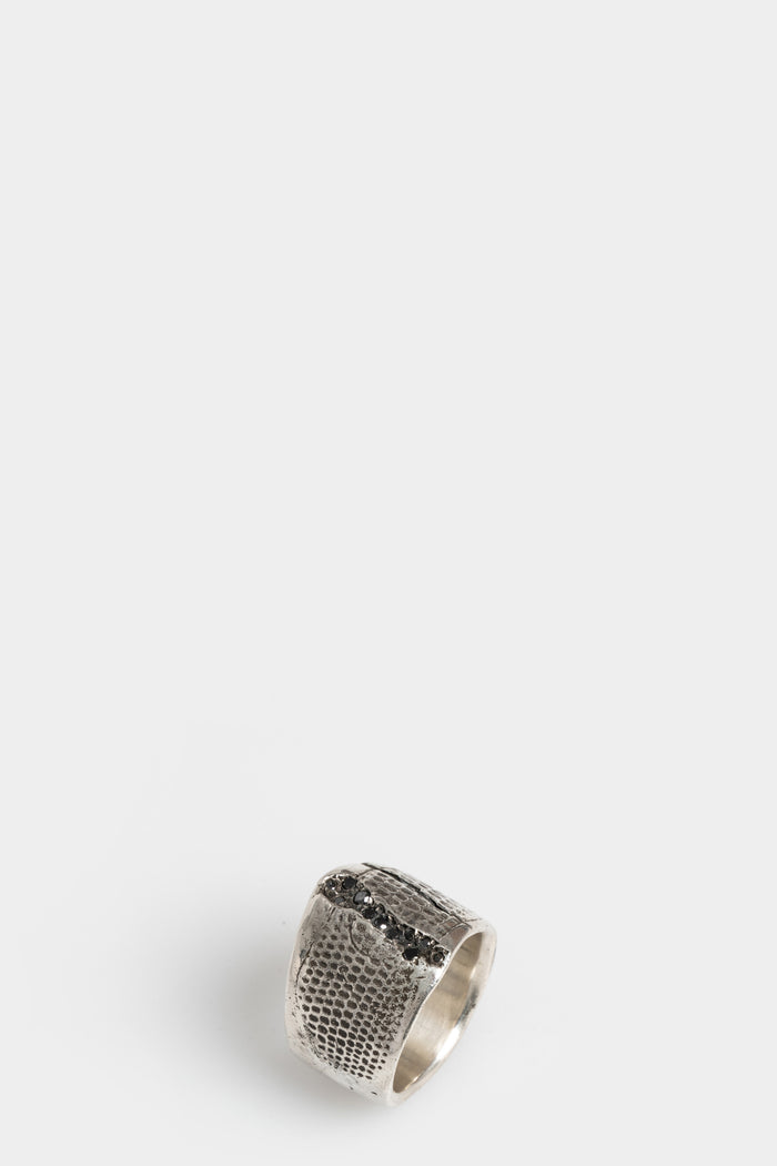 Enri Mars | Black diamonds ring
