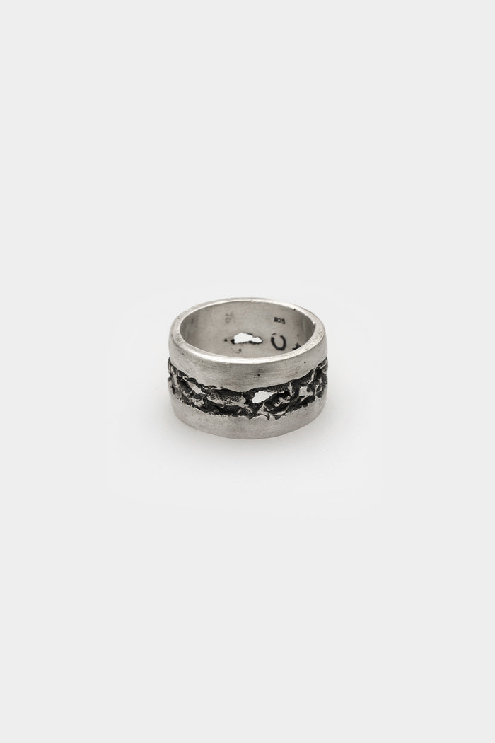 OSS Haus | Broken band ring