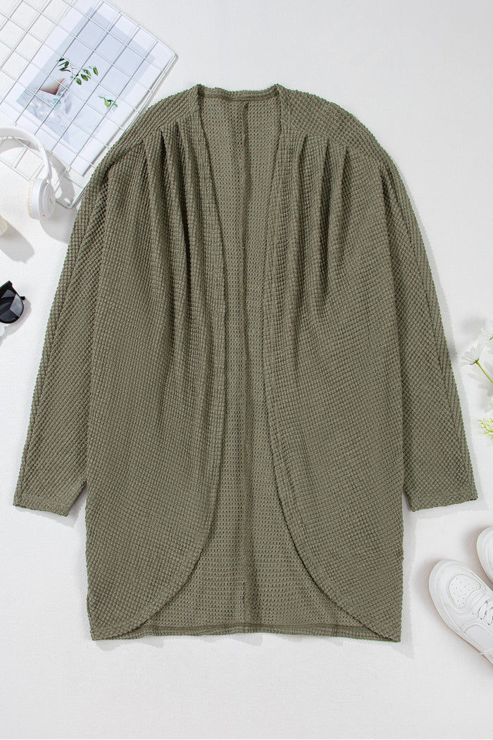 Cardigan grande taille en tricot gaufré à épaules tombantes ouvert sur le devant avec poches-A WOMAN WE LOVE