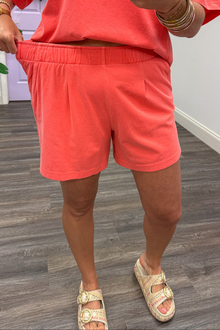 washed solid coral stretch elastic waistband casual knit shorts