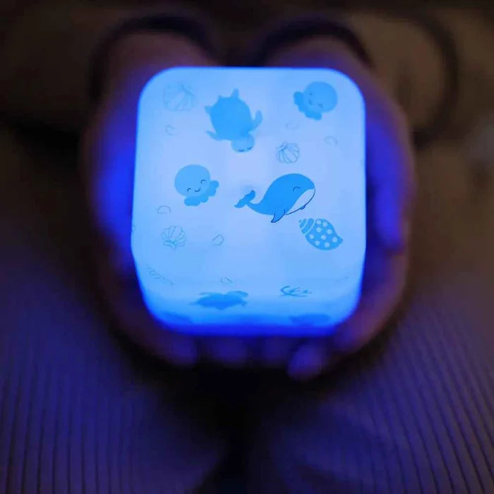 Cloud B® Cube B Nočna lučka Ocean Cloud B