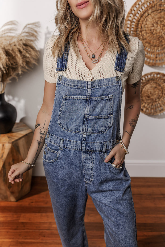 Combinaison en denim bleu voile à jambe droite avec poches-A WOMAN WE LOVE