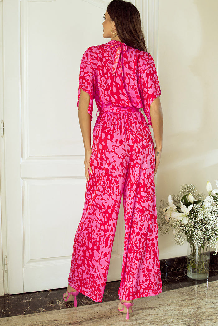 Combinaison léopard rose à manches amples et ceinture à jambe large-A WOMAN WE LOVE