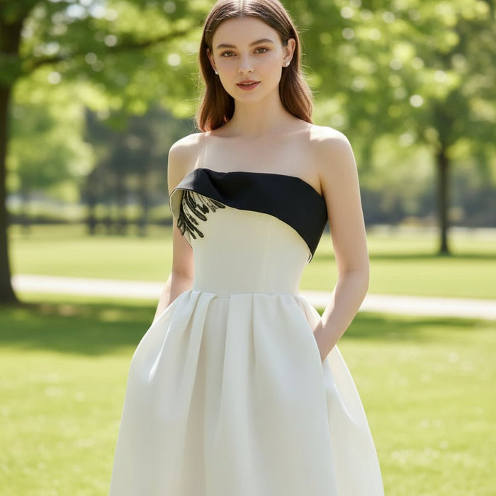 Curve Neck Satin Sheath Bridal Gown Wedding Dress with Pocket - Rosymae