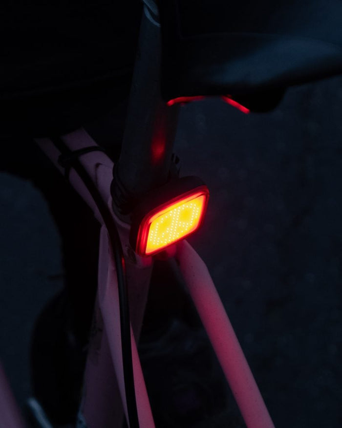 Éclairage arrière vélo Knog - Blinder Rear