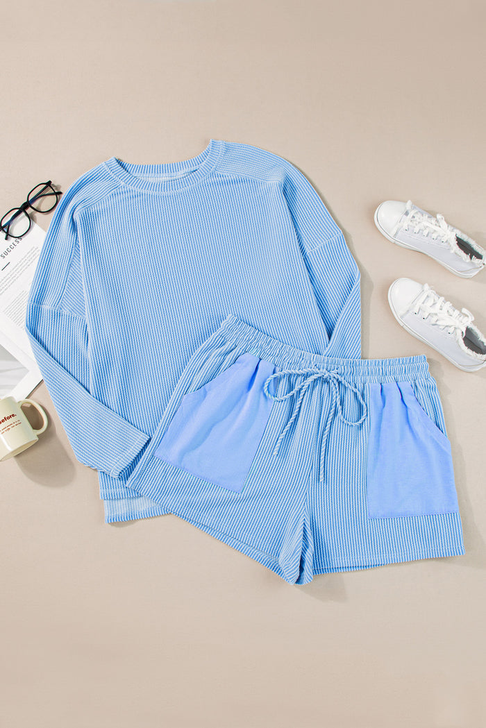 Ensemble haut côtelé à manches longues et short à cordon de serrage bleu clair de grande taille-A WOMAN WE LOVE
