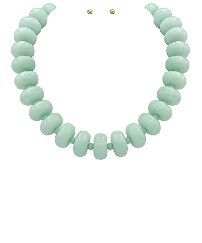 chunky beaded mint necklace