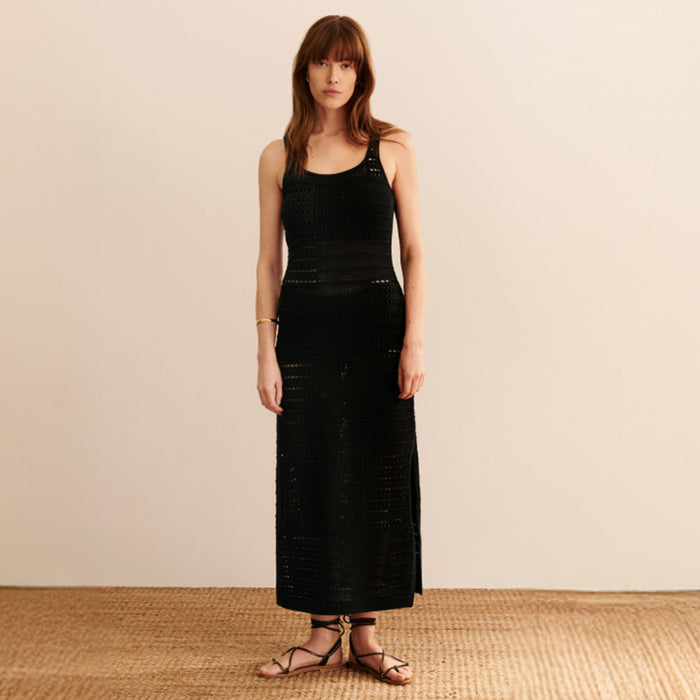 Front image of a woman wearing the Fina Dress in black | Lead