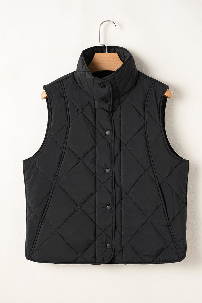 Gilet matelassé noir à col haut et poche boutonnée