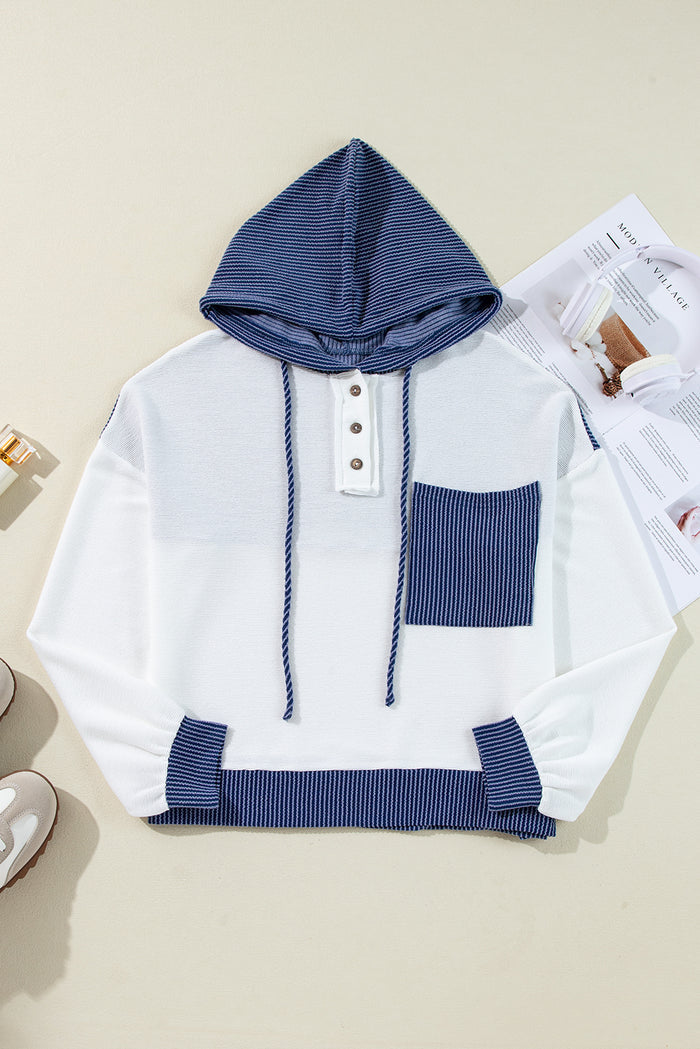 Haut à capuche blanc avec cordon de serrage *