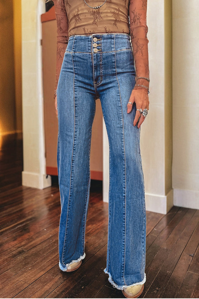 Jean évasé taille haute bleu voile avec braguette boutonnée