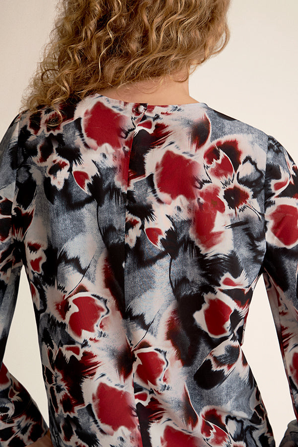 Woman wearing the Jules Top | Exclude