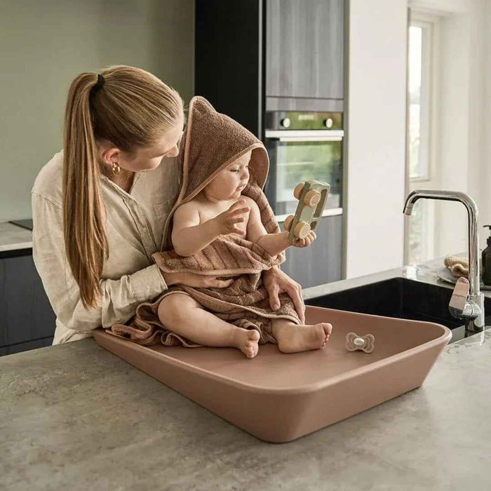 Leander® Bombažna brisača s kapuco Woodland Mocca 80x80 Leander