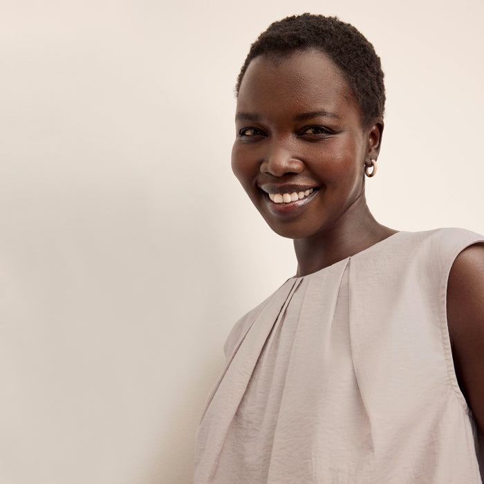 image of the liv earring in taupe