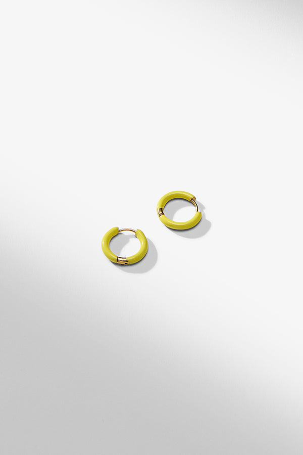 image of the liv earring in sunshine | Exclude | Grid