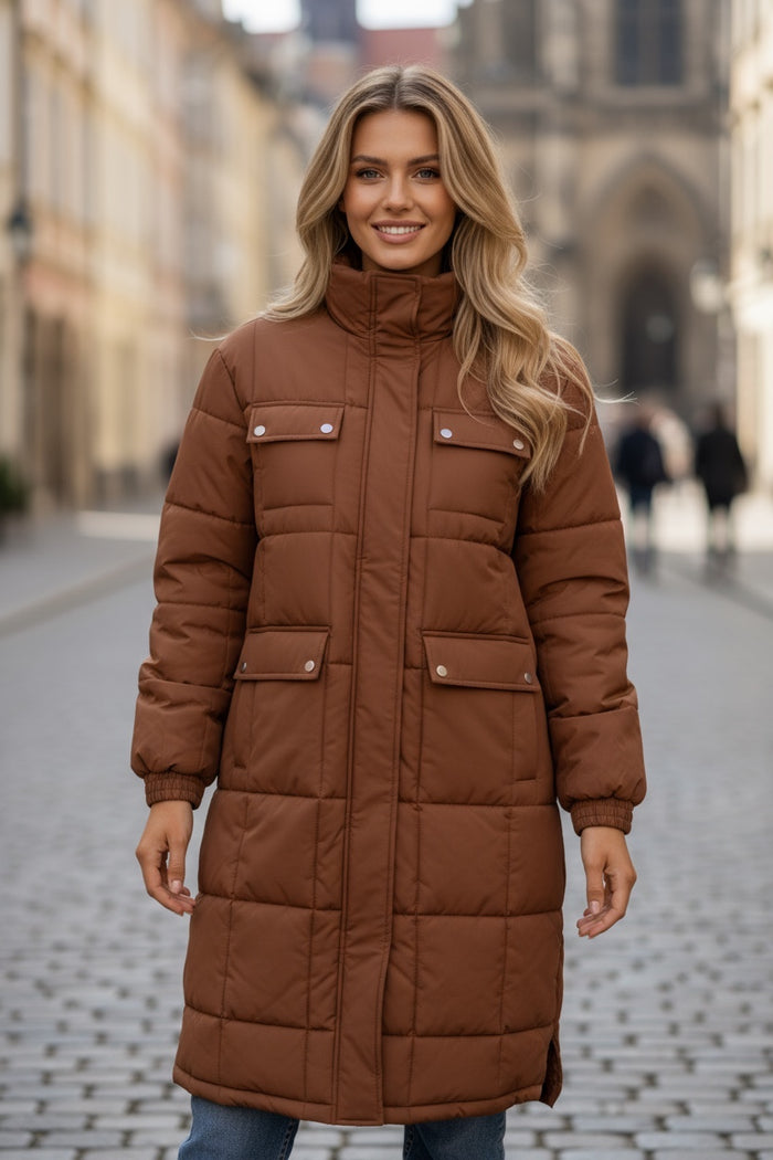 Manteau mi-long zippé à col montant et matelassé café