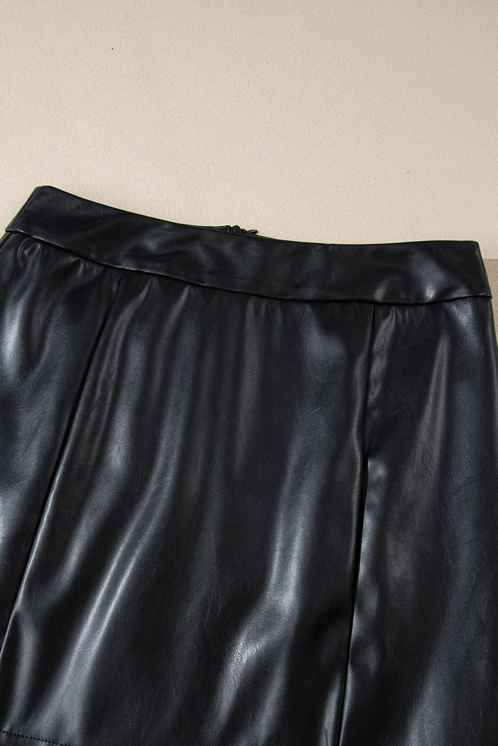 Mini-jupe taille haute coupe slim en cuir PU noir avec fentes latérales