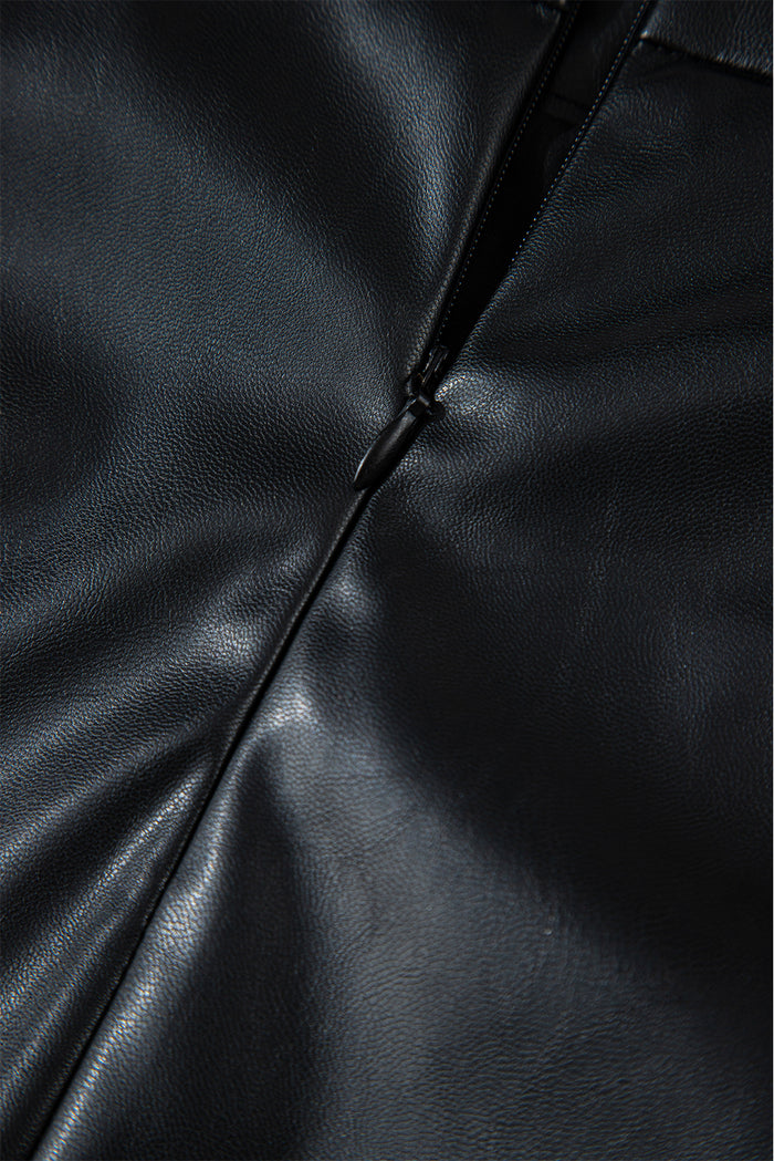 Mini-jupe taille haute coupe slim en cuir PU noir avec fentes latérales