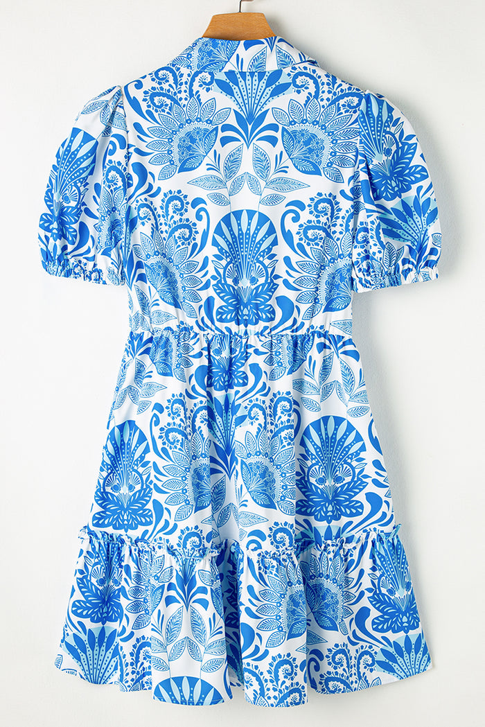 Mini-robe à volants à la taille avec cordon de serrage *