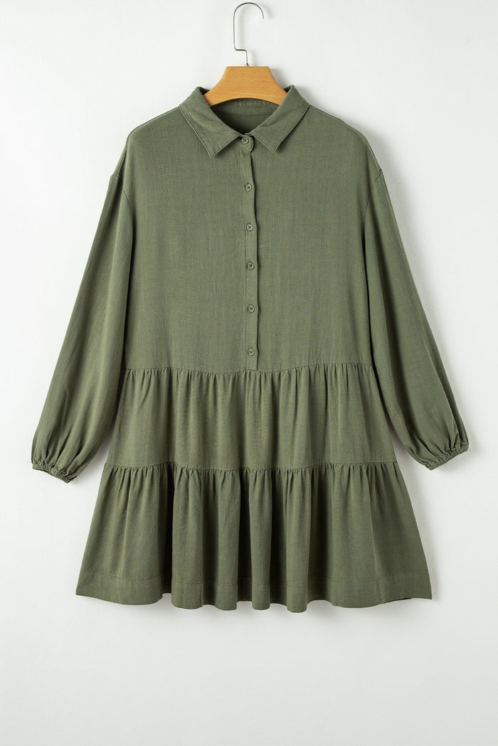 Mini-robe chemise plissée boutonnée à manches bouffantes et à plusieurs niveaux vert jungle