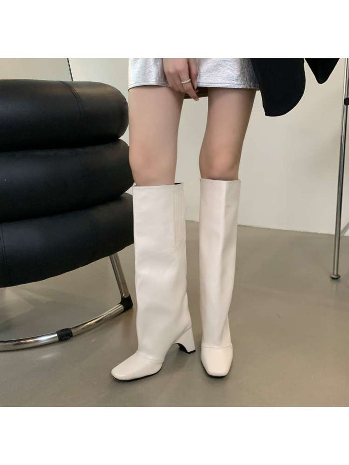 White / 35