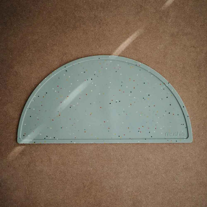 Mushie® Komplet za prvo hranjenje Cambridge Blue Mushie