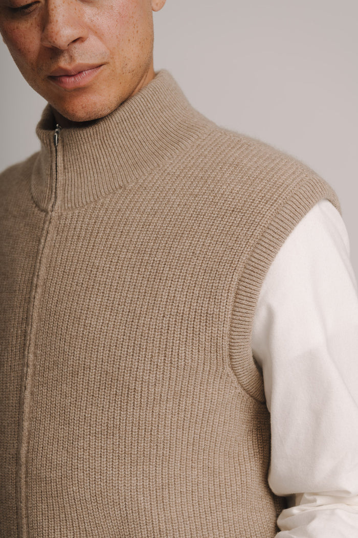 Oatmeal Cashmere Knit Gilet, Gilet - SIRPLUS
