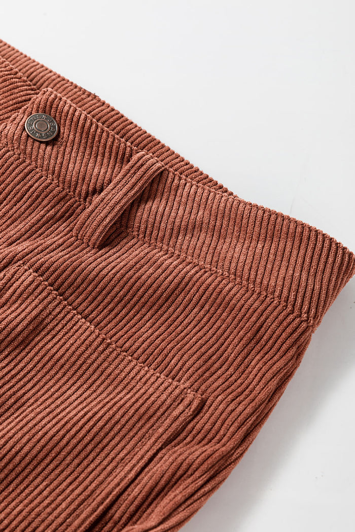 Pantalon en velours côtelé marron taille haute avec poches carrées