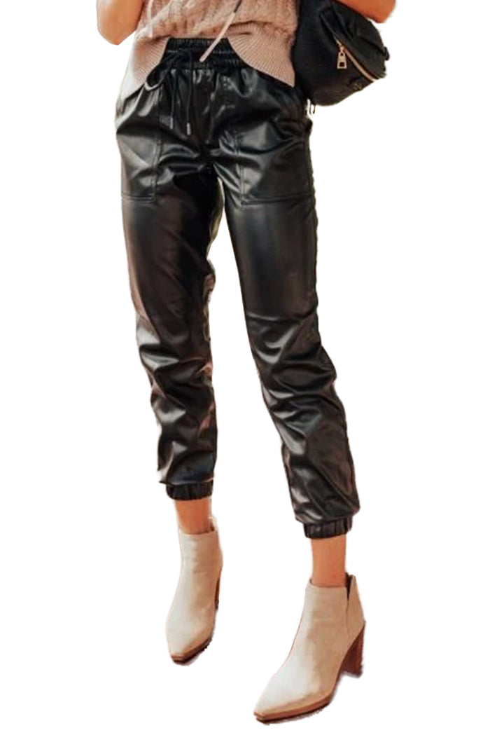 Pantalon noir en similicuir à taille smockée