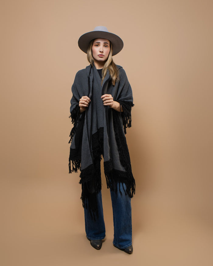 Prophecy Cape Poncho - Espiritu