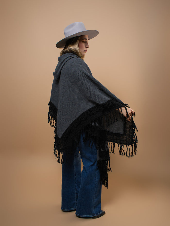 Prophecy Cape Poncho - Espiritu