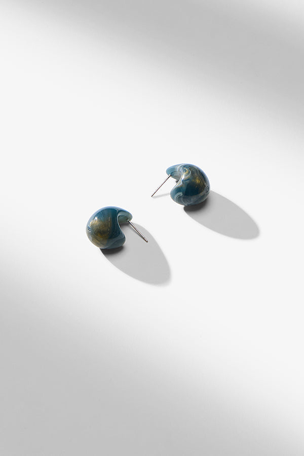 packshot image of the reese earring in ocean | Exclude | Grid