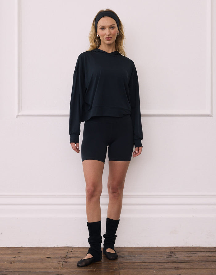 Relaxed Hoodie in Black