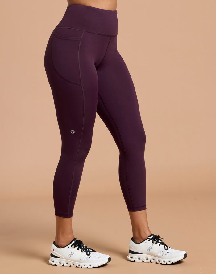 Relentless 7/8 Legging in Grape Noir