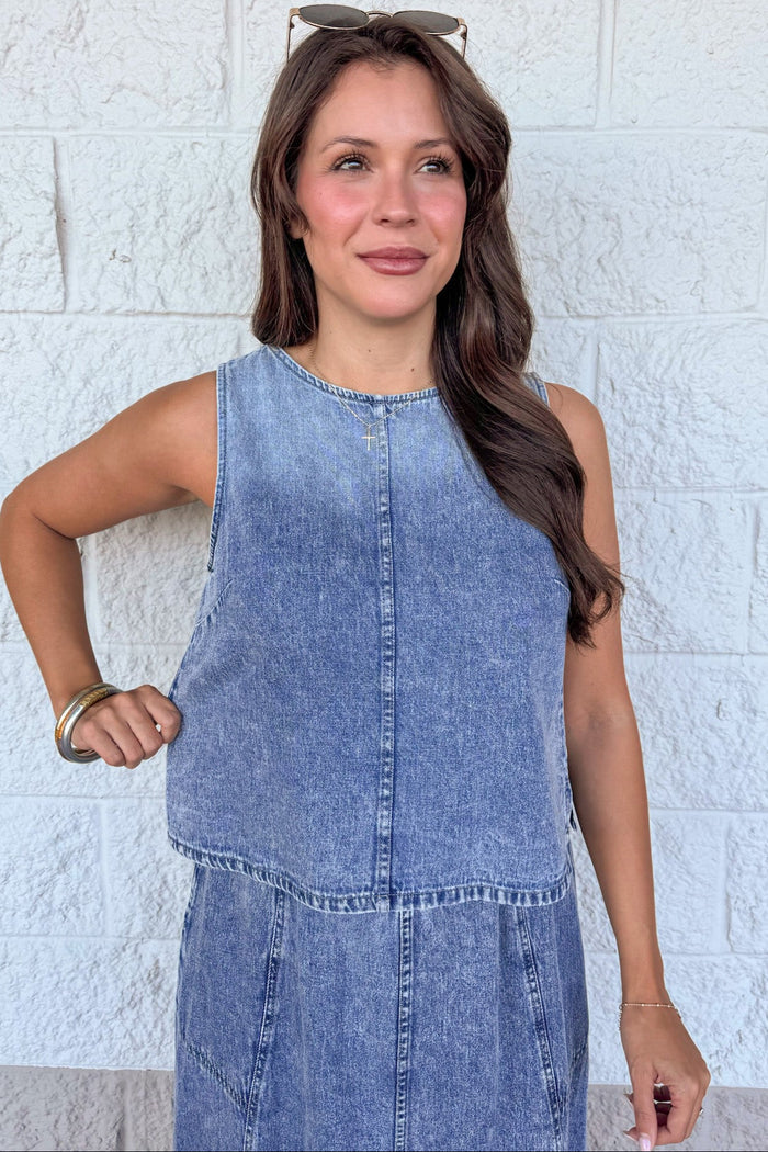 washed blue denim sleeveless crew neckline boxy silhouette semi-cropped top