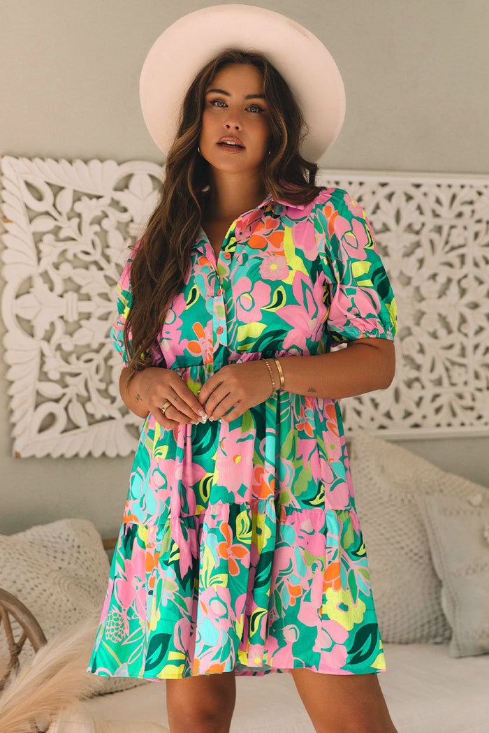 Robe babydoll boutonnée à col floral *