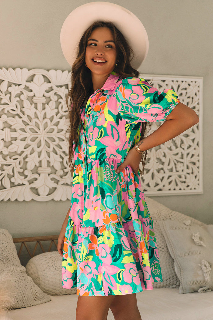 Robe babydoll boutonnée à col floral *