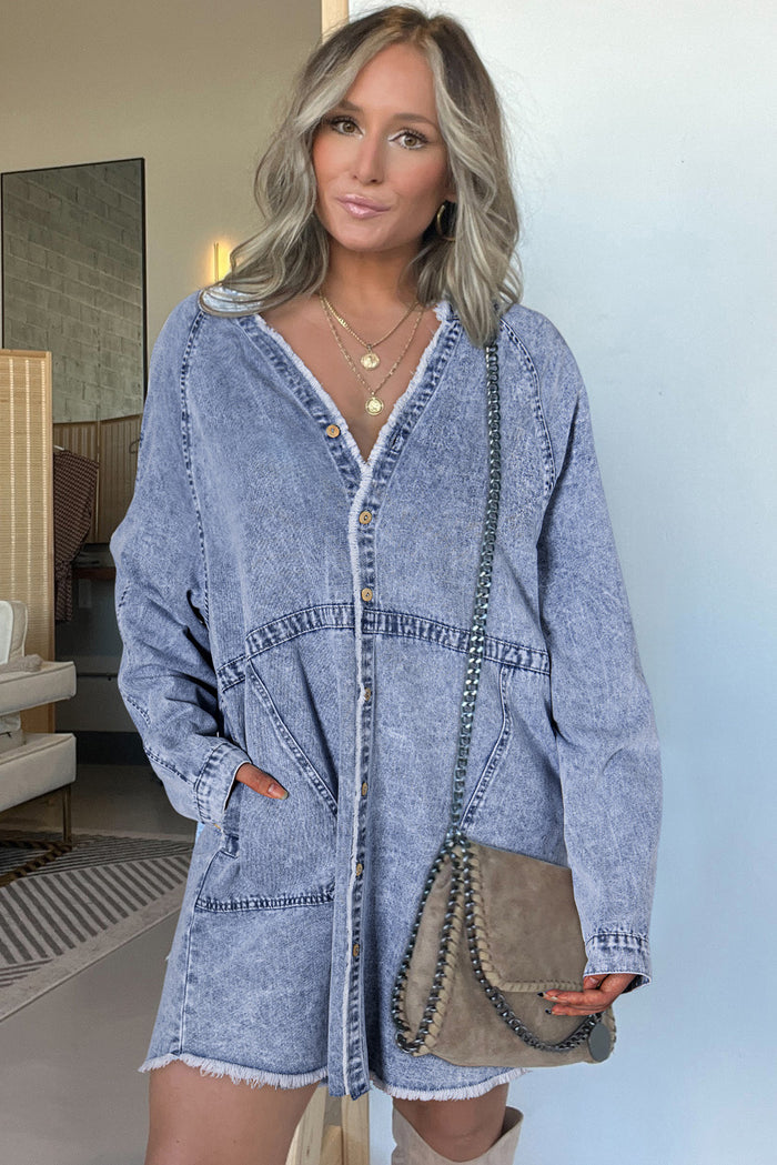 Robe en jean à manches longues boutonnée et ourlet brut avec poches Beau Blue