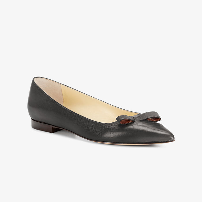 image of the  natalie flat in black vachetta | Lead