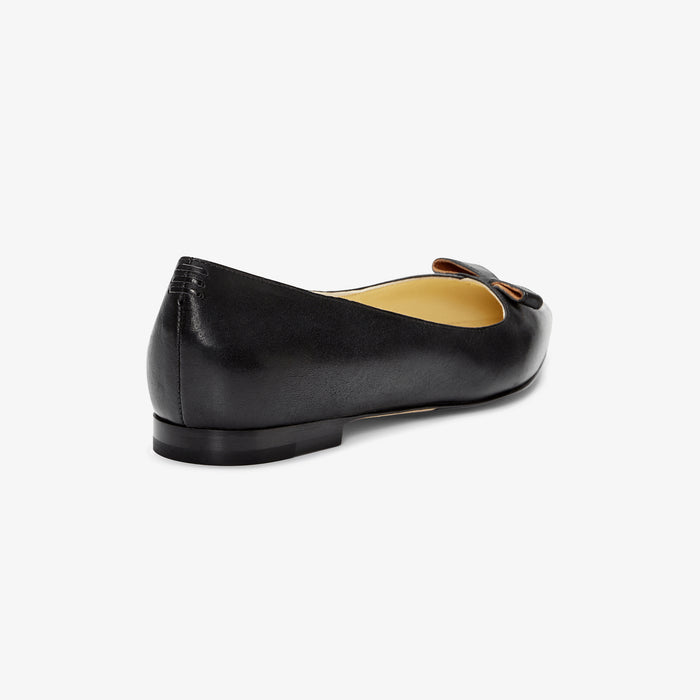 image of the  natalie flat in black vachetta