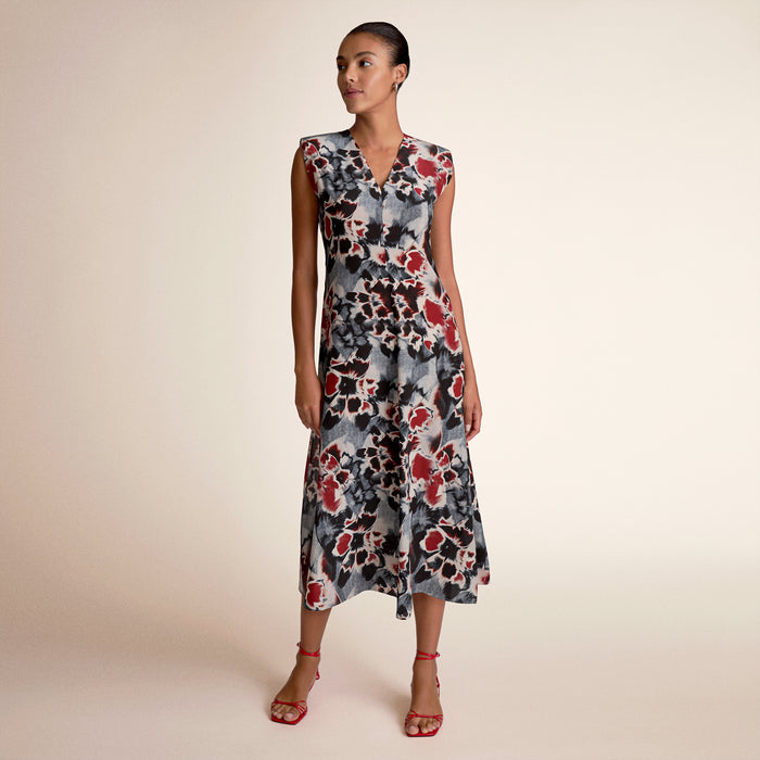 Woman wearing a floral dress | Lead