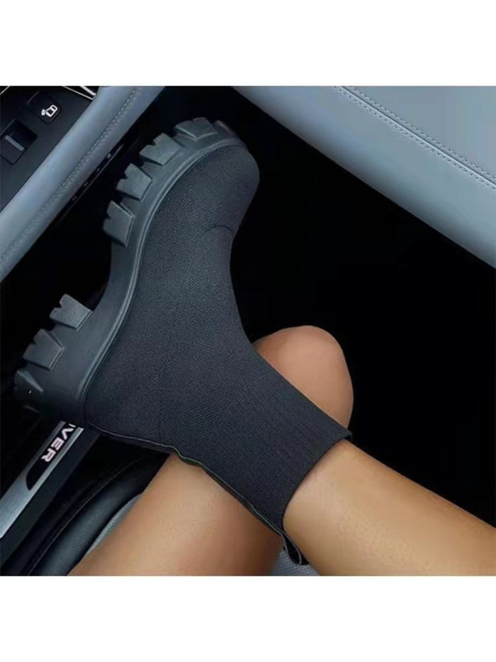 Solid Knitted Round Toe Chunky Heels Boot