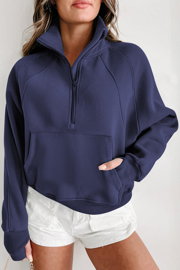 Sweat-shirt bleu marine à manches et col montant *