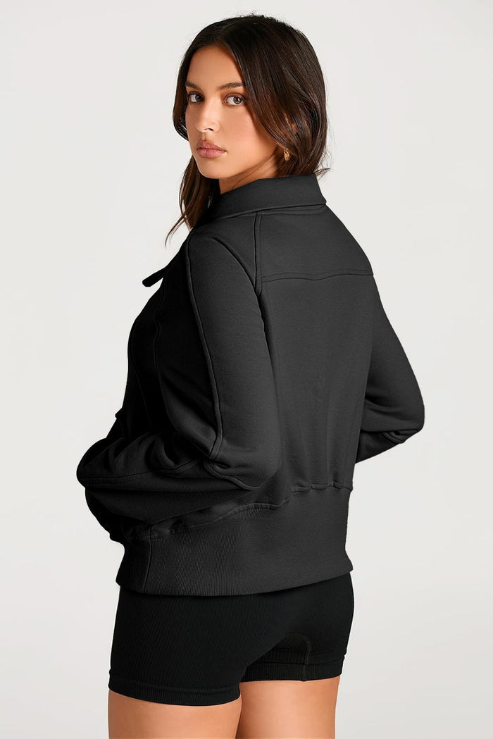 Sweat-shirt noir à col montant et poche kangourou avec fermeture éclair quart de tour