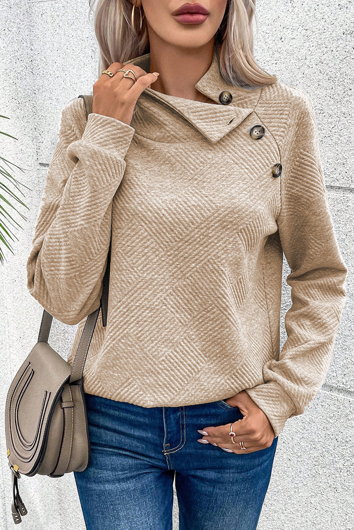 Sweat-shirt texturé à col montant et boutons asymétriques abricot