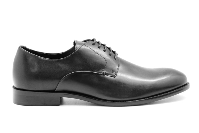 Toro Black Leather Derby Shoe
