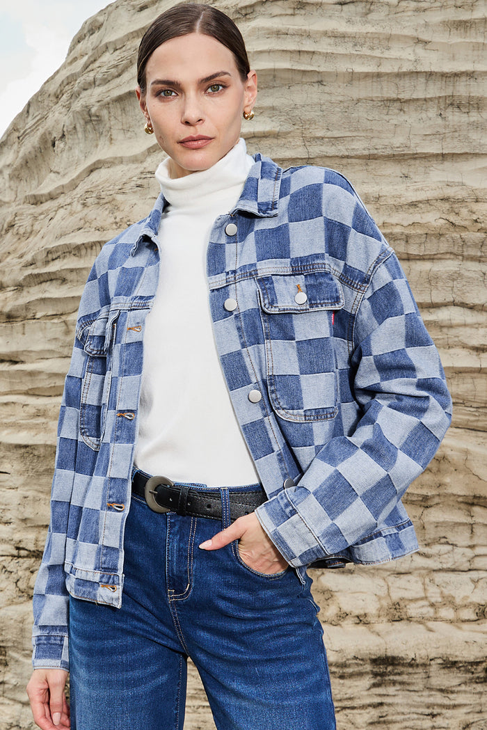 Veste en jean boutonnée à carreaux bleu clair *