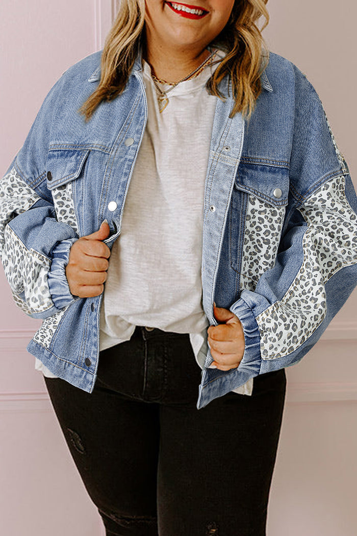 Veste en jean grande taille avec détails à rabat et patchwork léopard